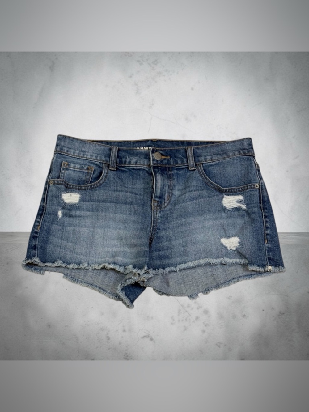 Old Navy Boyfriend Jean Shorts Women’s Size Medium, 30 Waist.